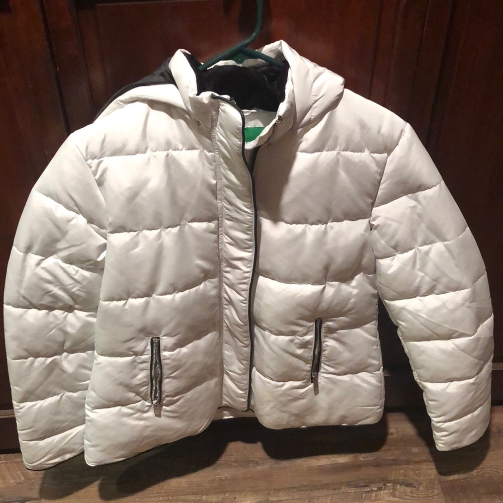 White puffer jacket